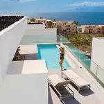 Jan With Heated Pool Villa *